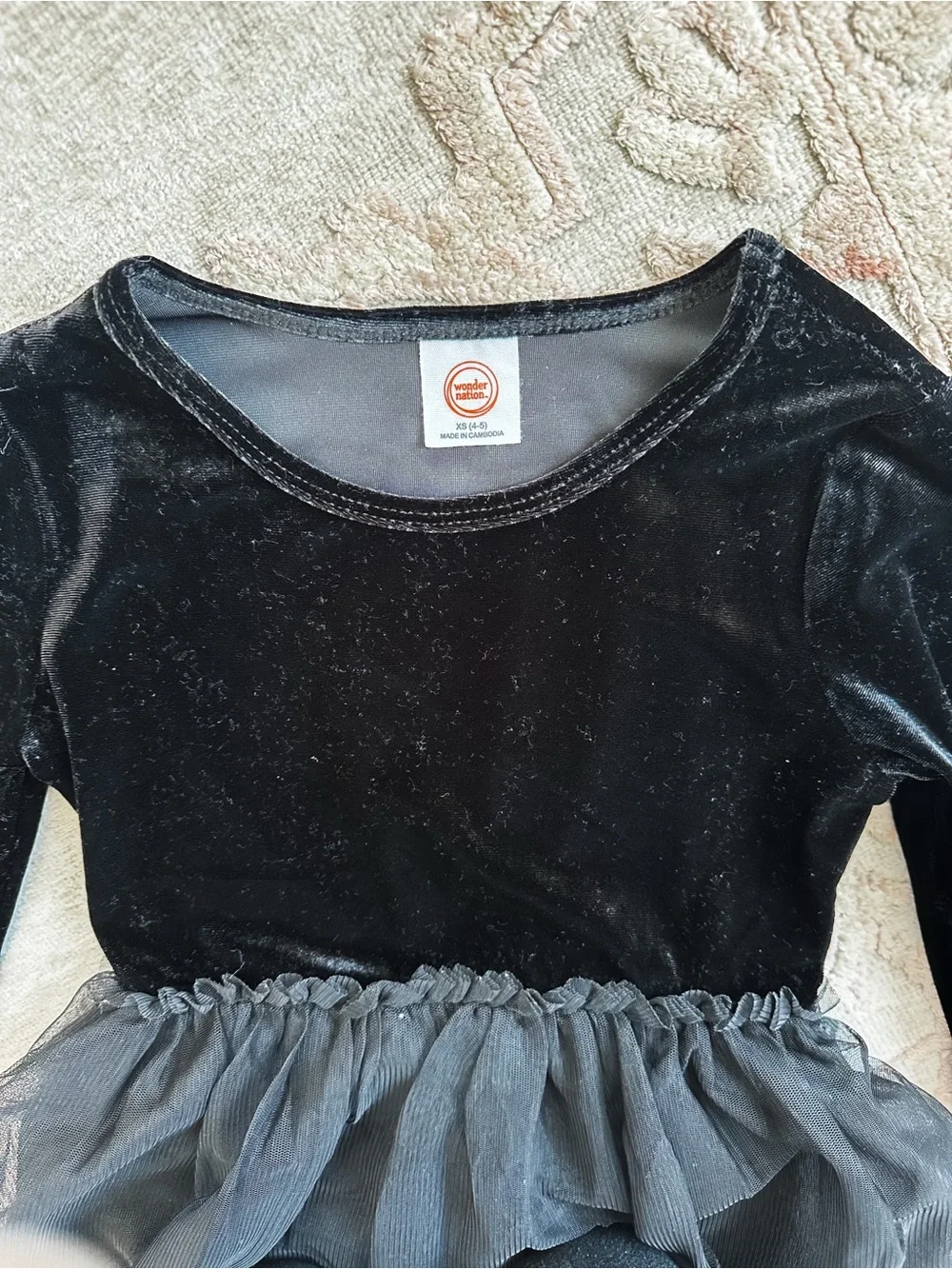 Black Velvet Dress 4/5